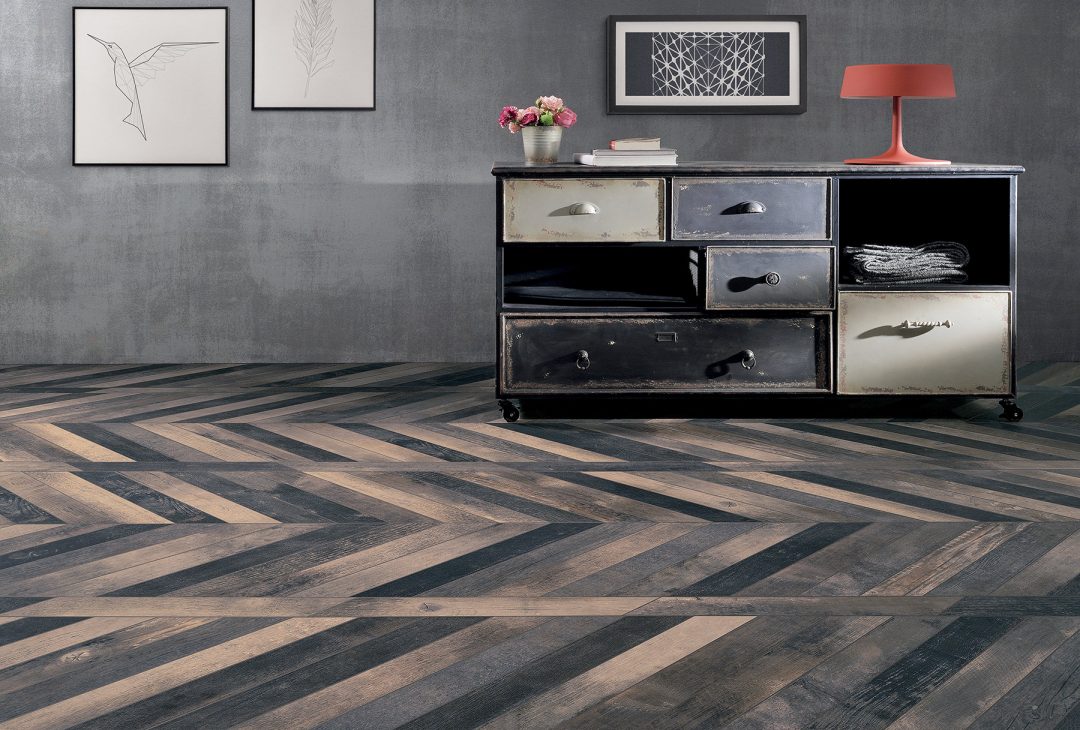 PORCELANICOS FIORANESE Chevron Chic Burnt
