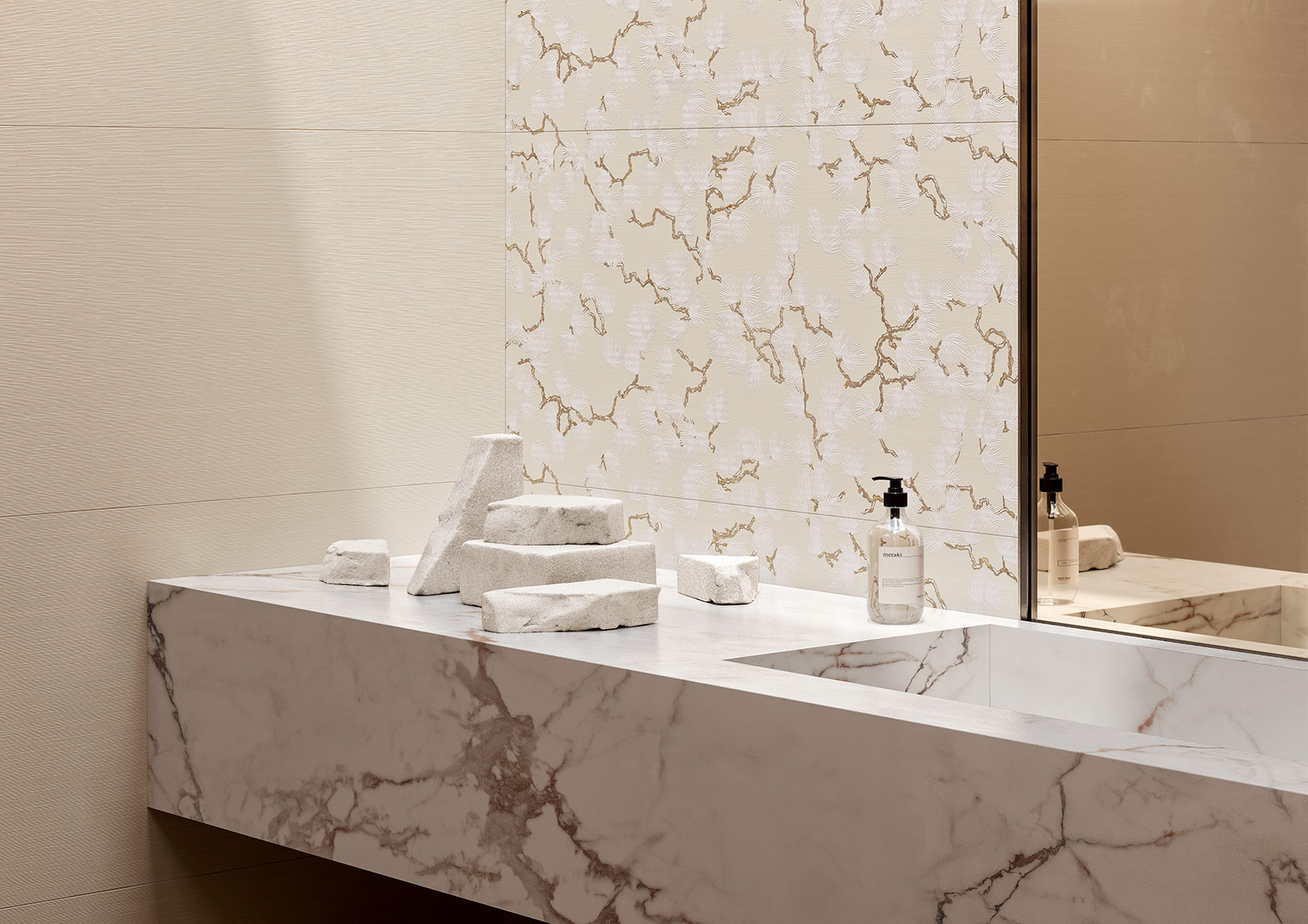 Papel pintado cerámico en el baño